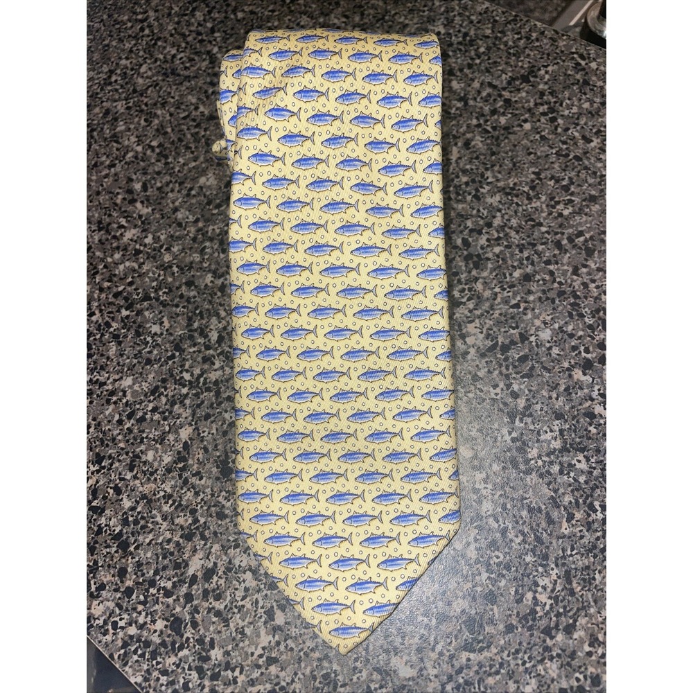 Vineyard Vines Nautical Fish Tie 100% Silk Made In The USA! 3.5